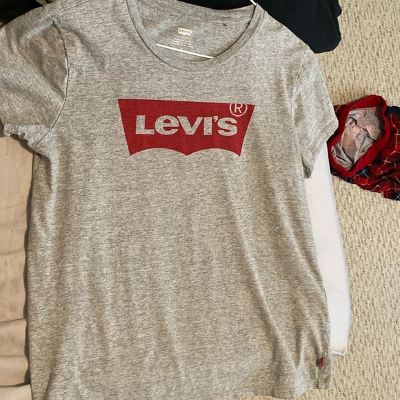 Grey Levi’s short sleeve shirt - Picture 1 of 1